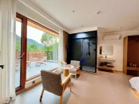 Yunxi Xiaozhu Homestay Hotel di Liuba