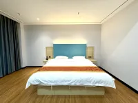 Tianhong Grand Hotel (Tengzhou Railway Station)