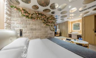 AURORA E-Sports Hotel(Kunming Derun Langyue Bay Agricultural University Branch)