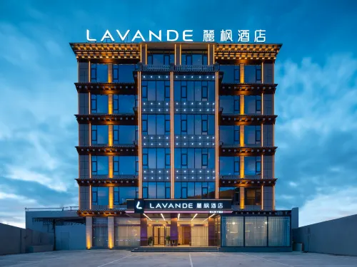 Lavande Hotel (Ganzi Batang Branch, National Highway 318) Hotels in Batang