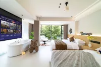 Yunqi Lemon · Petrichor Mountain-View Villa · Rafting & Stream Trekking · Family Waterfront Cottage