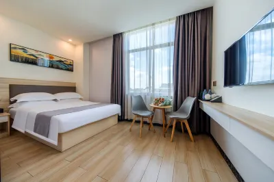 Bayue Hotel (Maoming Aegean Shopping Park High speed Railway Station South Square Branch) Hotels near Jinyou Colorful Amusement Park