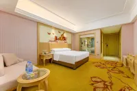 Vienna Hotel (Wanfenglin Airport Branch, Xingyi)