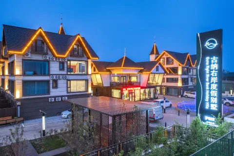 Guna Right River Bank Holiday Villa