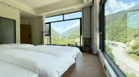 ShanHe Riverside Lodge Hotels in Zhonggu Village/Mugecuo