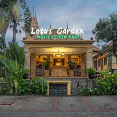 Lotus Garden Hotel by Waringin Hospitality Các khách sạn gần Ga Kediri