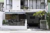 Signy House Premier 1 Tran Hung Dao Temple 주변 호텔
