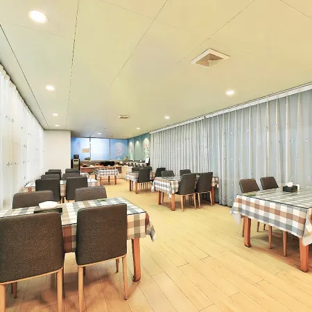 Rongshui Dongjie Hotel