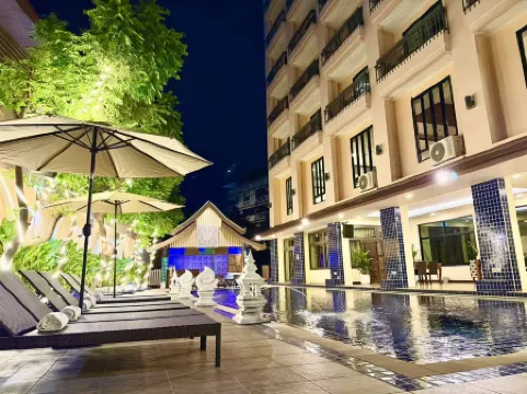 Mido Hotel Pattaya Отели рядом со станцией Железнодорожная станция Паттая