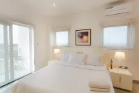 Accra Luxury Apartments at Pine Court Hotels in Labadi