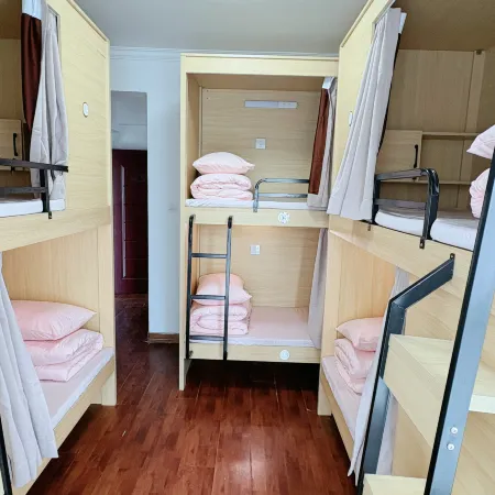 June Capsule Hostel (ASEAN Business District Subway Station)