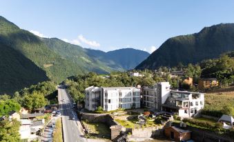 Bingzhong Luozhongding Garden Holiday Hotel