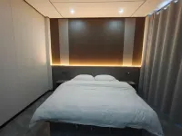 Yinghe Apartment