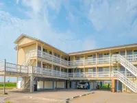 Budget Inn by OYO Corpus Christi Beach Hotels near Texas State Aquarium