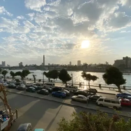 Brassbell l Downtown l Maspero Отели рядом с достопримечательностью «Улица Аль-Муиз»