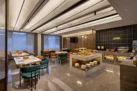 Molin Jinshang Hotel (Liuzhou Five Star Pedestrian Street) - Airport Shuttle