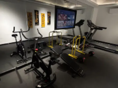 Zhifeng Light Luxury Hotel (Yunnan Road Subway Station Branch in Xuanwu Lake Scenic Area)