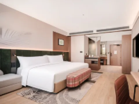 Runcheng Hilton Garden Inn Shanghai Caohejing Development Zone Hotels near Caohejing