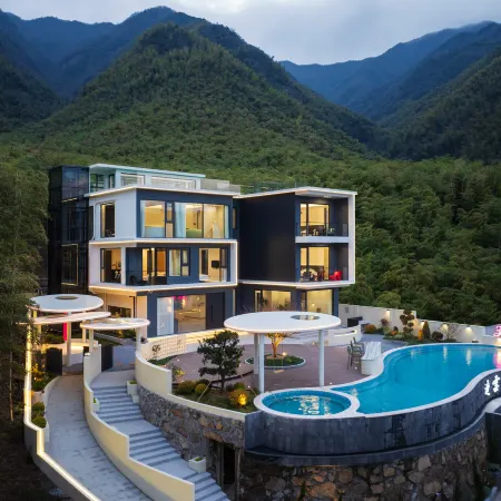 Zhuyun Yunhai Villa Homestay (Yunshang Grassland)