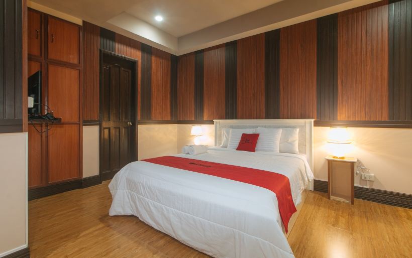 RedDoorz Plus @ Canley Residential Hotels in Pasig