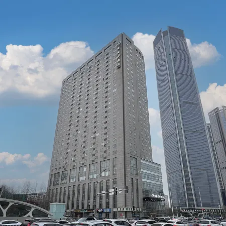 XANA Deluxe Hotel (Shenyang Xita Shifu Avenue Subway Station)