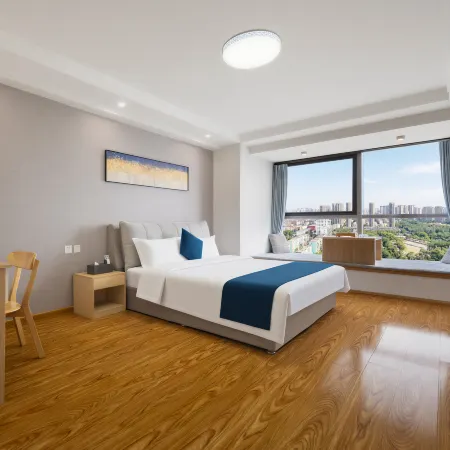 Aiyi Future Serviced Apartment (Shenyang Qingnian Street Maoye Center Branch)