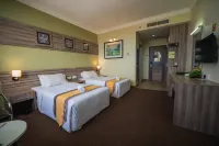HIG Hotel & Convention - Mountain view