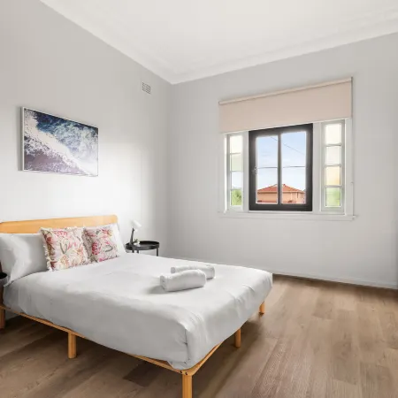 Convenient Transport-Linked Stay in Belmore