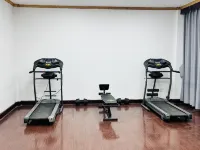 Ya'an Ailiyou L Hotel (Yucheng Yazhou Bridge Branch) - Gym