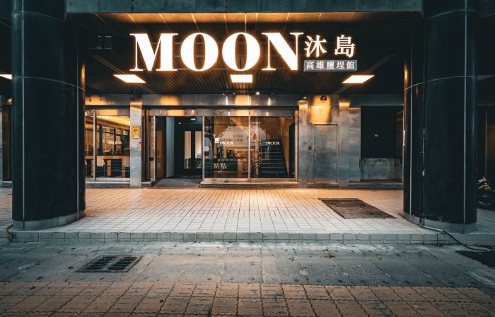 moon yancheg