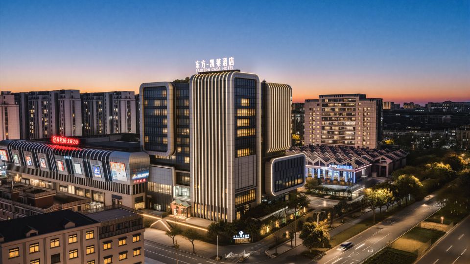 EASTERN GLORIA PLAZA HOTEL