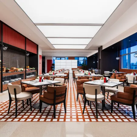 Radisson RED Chengdu 339 Tianfu Panda Tower