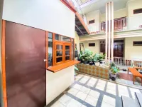 Rimbaku Homestay Syariah near Alun Alun Batu RedPartner Hotels in Batu City