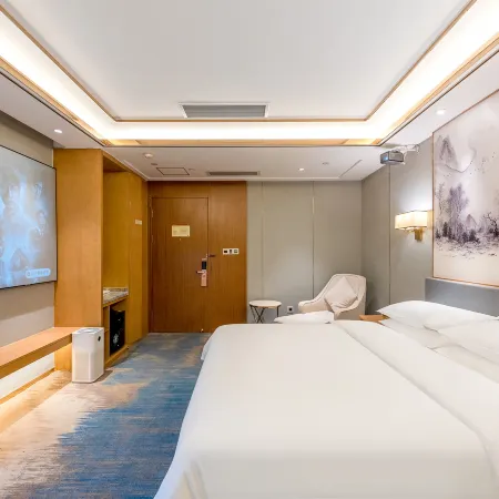 Foshan Chancheng Anxi Man Royal Hotel (Quaiqi Road Subway Station )