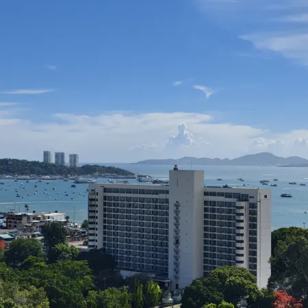 Centric Sea Pattaya Condo by Allen