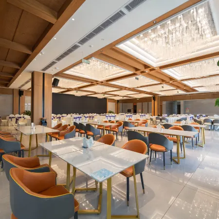 Yunmeng Lu Lake Resort Hotel Отели в г. Пэнцзе