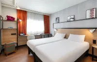 Ibis Clermont Ferrand Stade - ที่มีที่จอดรถ