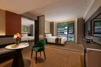 MEI CEN Resort Hotel (Zhangjiajie National Forest Park Landmark Gate) - 신규