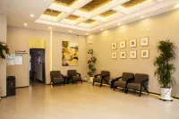 Chengde Fenghuang Hotel (Yingshouyingzi Station)