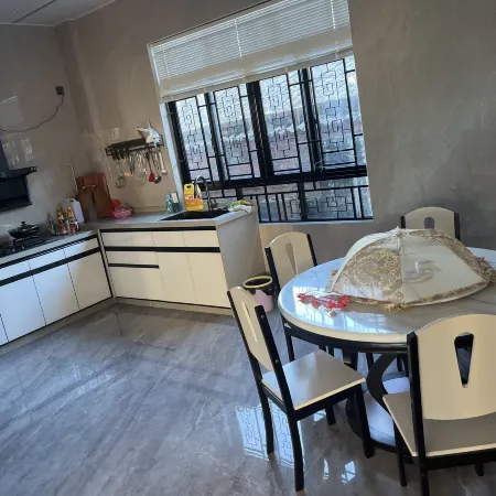 Nuanshe Homestay (China First Beach)