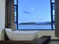 Dali Nanfeng Yiyu Seaview Hotel Santorini - مسبح