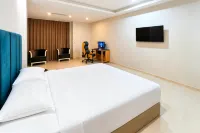 Yaxin E-Sports Hotel (Gannan University of Science and Technology Store) - โรงแรมราคาถูก