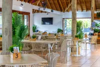Nrma Treasure Island Holiday Resort - parking