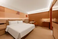 Orange Nanjing Zifeng Tower Gulou Subway Station Hotel - Bãi đậu xe
