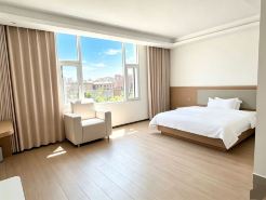 Yiduo Hotel