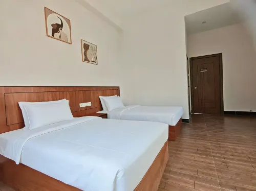 Yuhai Zhiyue Homestay (Hailing Island Dajiao Bay Scenic Area) - Inns