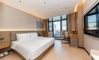 Aifeel Hotel (Shanghai Jiading Industrial Zone Tianhua College)