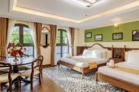 Phoenix Boutique Hotel - 3-Star