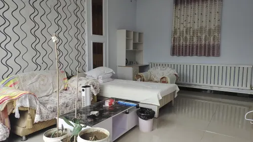 Urad Front Banner Wuliangsuhai Yuming Homestay - 2-Star