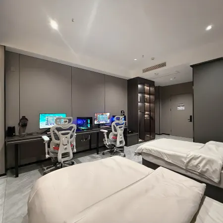 Fengshen E-Sports Hotel (Sihong Shuanggou Town)
